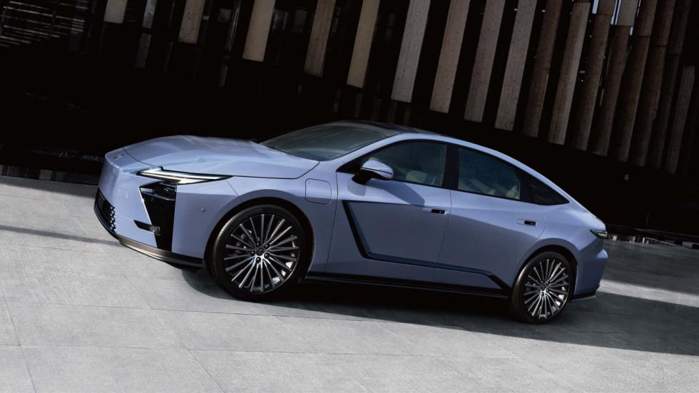 Νέο Lexus ES: Υβριδικό και ηλεκτρικό έως 343 άλογα